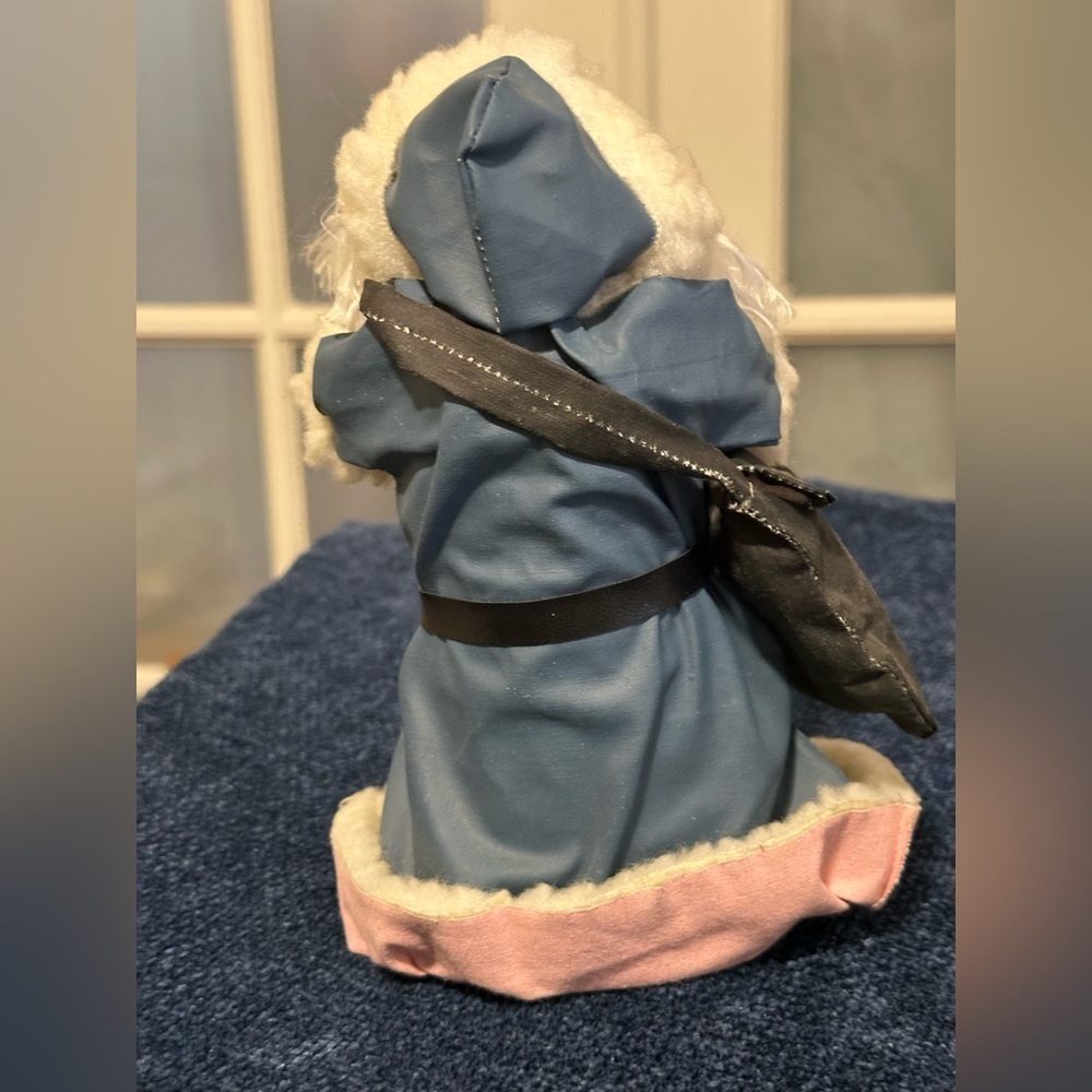 Blue robed Santa tree topper/decoration - Picture 3 of 7